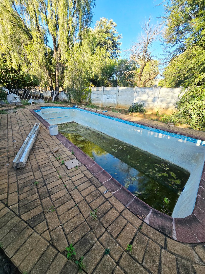 4 Bedroom Property for Sale in Wilkoppies North West